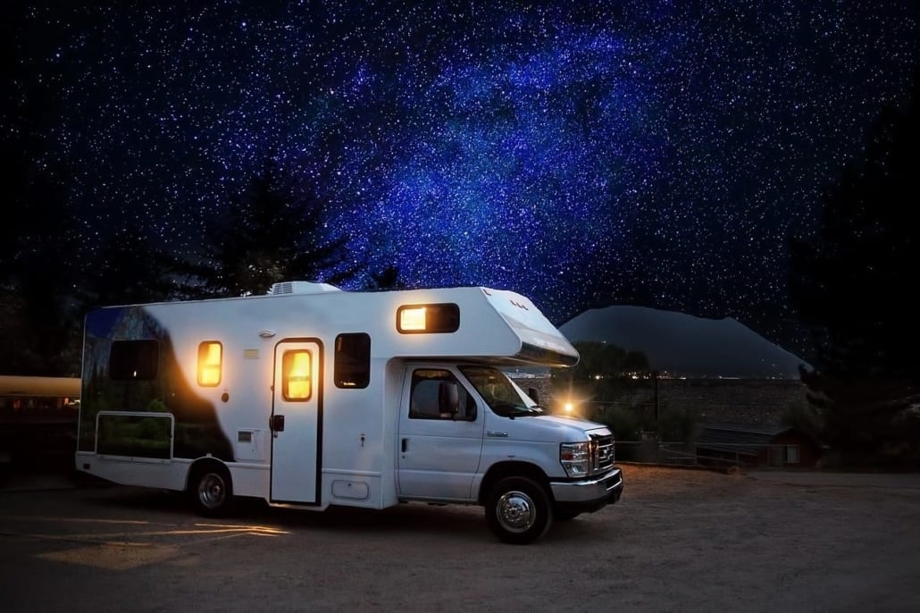 Travel the US by RV and enjoy the US National Parks after the crowds go home