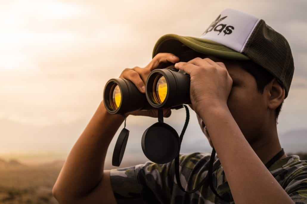 5 day safari packing list binoculars