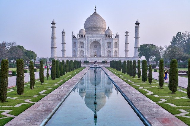 Visit the Taj Mahal when backpacking India