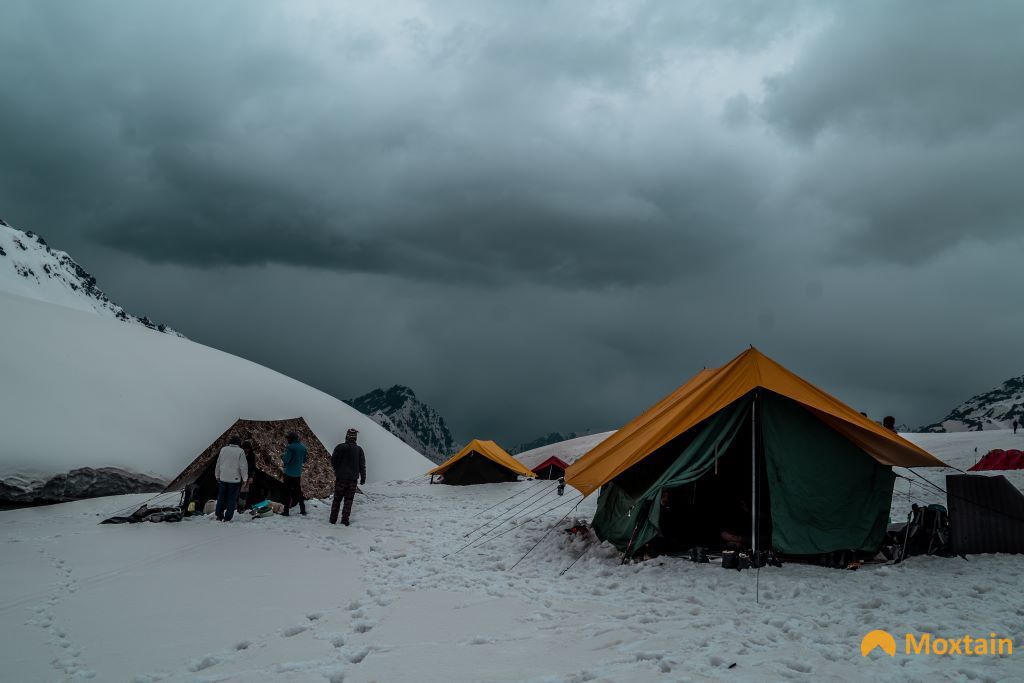 The Rupin Pass Trek - a challenging Himalayan trek with mesmerizing views