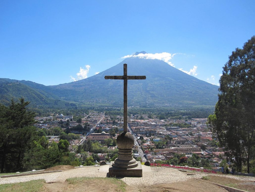 The Cerro de la Cruz with a view to Volcan Agua