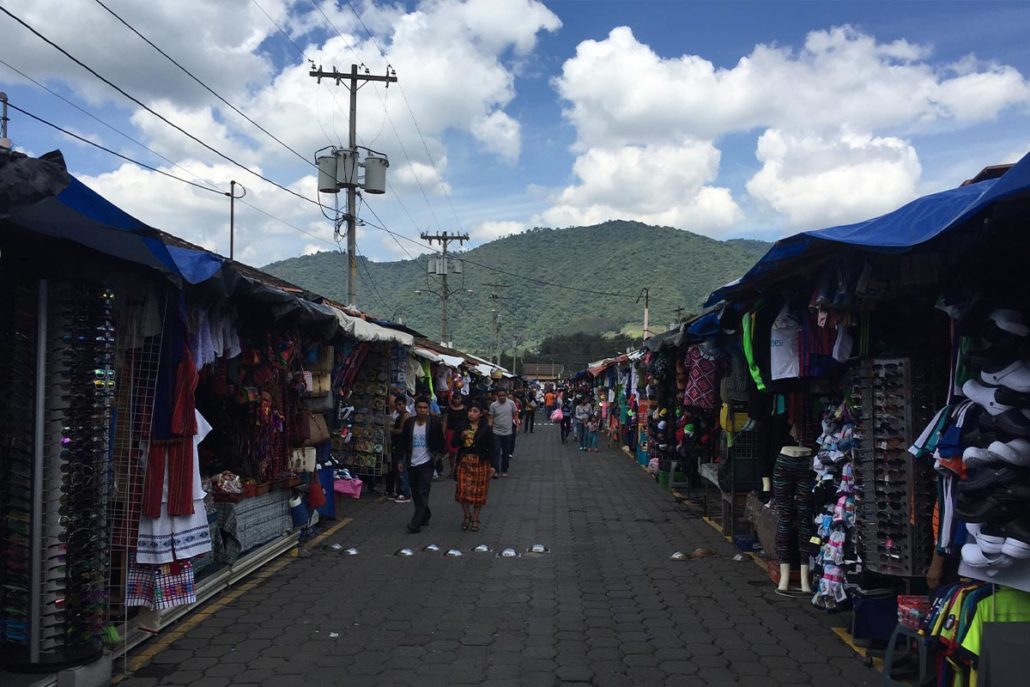 Free things to do in Antigua - The bustling Mercado Central Antigua
