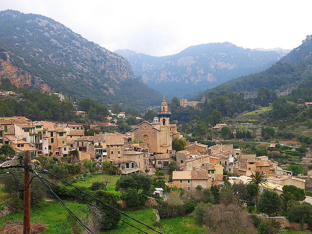 A view of Valldemossa from the Miranda dels Lledoners