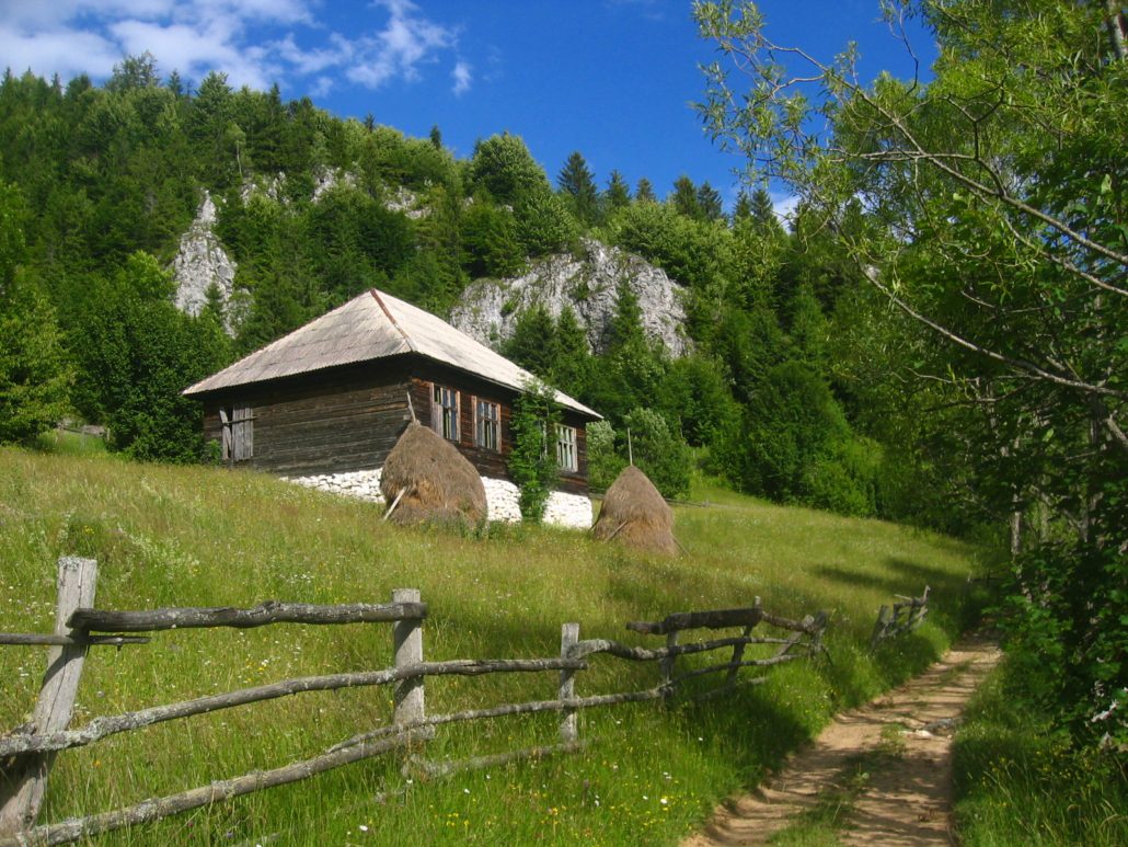 Trekking in the Apuseni Mountains in Romania