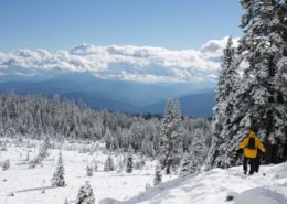 What to Wear for Winter Hiking