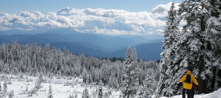 What to Wear for Winter Hiking