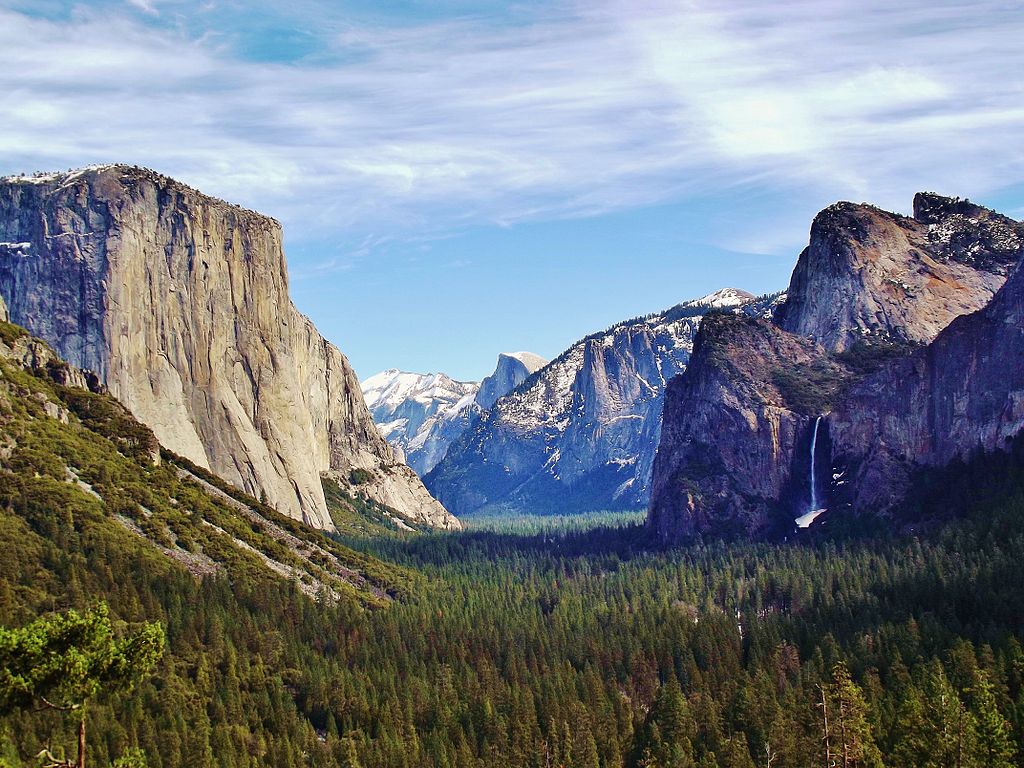Yosemite National Park, best road trips in the USA for hikers