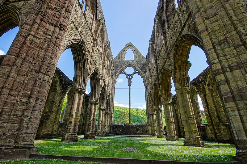 Tintern Abbey in the beautiful Wye Valley, perfect for a day trip from Bristol