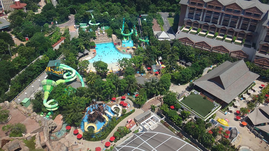 Adventure Cove Waterpark in Sentosa Singapore